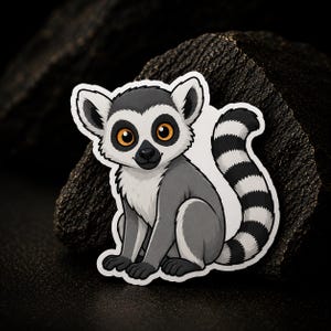Chibi Ring-Tailed Lemur Vinyl Die Cut Sticker | Lemurälskare Present