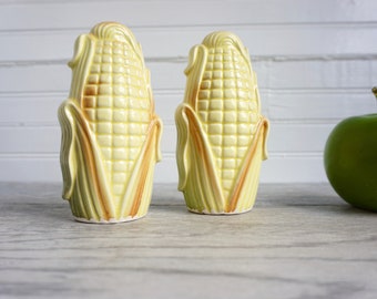 Vintage Corn on the Cob Salt and Pepper Shakers, Yellow Ear of Corn, Japan