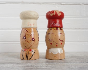 Vintage Wood Chef Couple Salt and Pepper Shakers, Man Woman Rustic, Made in Japan
