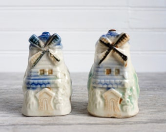 Vintage Windmill Salt and Pepper Shakers, Occupied Japan, Mid Century, Cracked