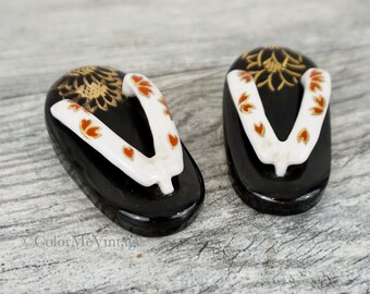 Vintage Black, Red, Gold, and White Japanese Zori Sandals Salt Pepper Shakers, Decorated Flip Flop Kitchen Decor Shakers