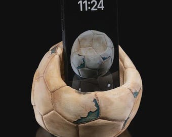 Soporte para teléfono con diseño de fútbol – Soporte impreso en 3D de PLA blanco / Regalo para amantes del fútbol / Accesorio de escritorio para aficionados al fútbol