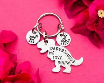 Daddysaurus Keyring - Personalised Fathers Day Keychain - Personalised Gift for Dad - New Dad Gift - Dinosaur Keychain - Grandfather Gifts