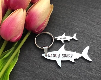 Daddy Shark Keyring - Fathers Day Gift - Daddy Shark - Gift for Dad - Daddy Keyring - Personalised Keyring - Grandpa Shark Keyring