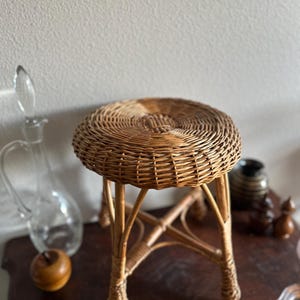 Wicker stool | vintage plant stand