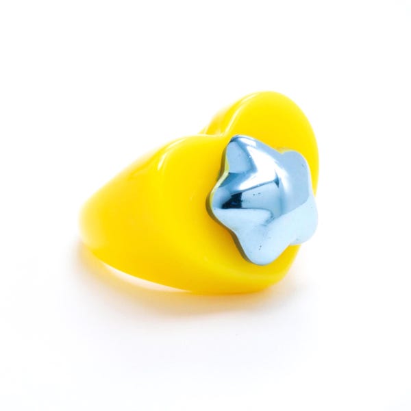 Yellow Resin Heart Ring with Blue Star - Kawaii Y2K Jewelry - Size 8