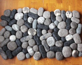 Felt Pebbles Rug Dark Shades of Gray