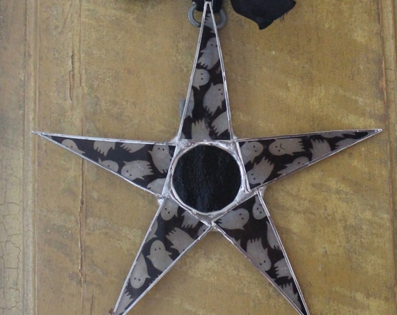 Flying Spooks Star- 10 inch lacquered fabric on glass points with black art glass center