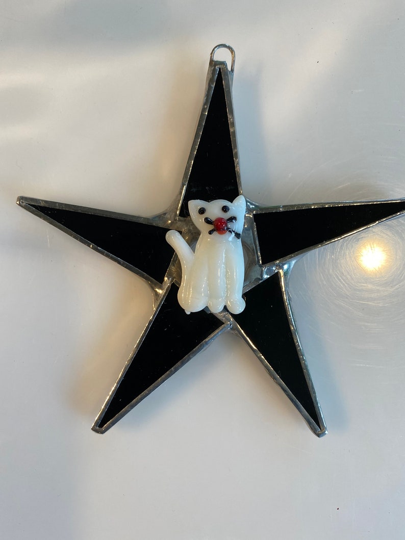 Here Kitty Kitty 3.5 inch art glass star with glass kitty center image 1