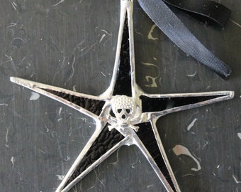 Silver Skull Star- 3 inch star in black art glass