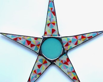 Beach Ball Star- 10 inch suncatcher with pinwheels design and aqua center