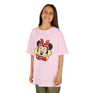 Kinder T-shirt met polkadot strik karakter - leuk op cartoons geïnspireerd T-shirt voor meisjes, outfit voor peuters, verjaardagscadeau, leuk Disney-reisshirt