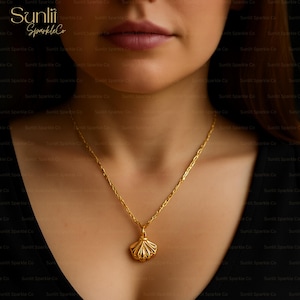 Sea Shell Pearl Pendant Necklace, Boho Beach Necklace, Beach Jewelry Gift For Her, Gold Pendant Necklace, Best Sea Shell Jewelry Gift Idea