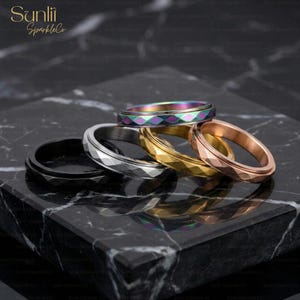 Rhombus Spinner Ring, Custom 3mm Thin, Engraved Fidget Spinner Ring, Faceted Spinner Ring Wedding Band