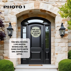 Peut inclure: Une porte d'entrée noire avec un panneau en verre. Le panneau en verre a un cercle blanc avec le texte "Ajouter votre couronne ou votre design ici". La porte est entourée d'un mur en pierre.