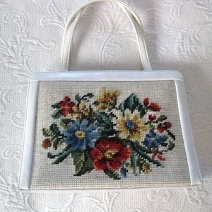 1960s Handbag Purse Needlepoint Flowers Bouquet White Vinyl Kelly Bag Hong Kong Vintage #ER