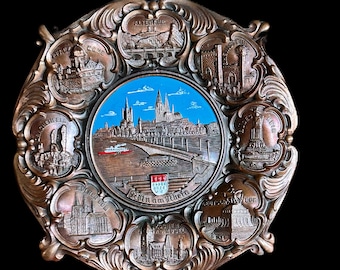 German Copper Souvenir Plate Wall Hanging Metallwaren Artistic Design Scenic Eight Scenic Cartouches