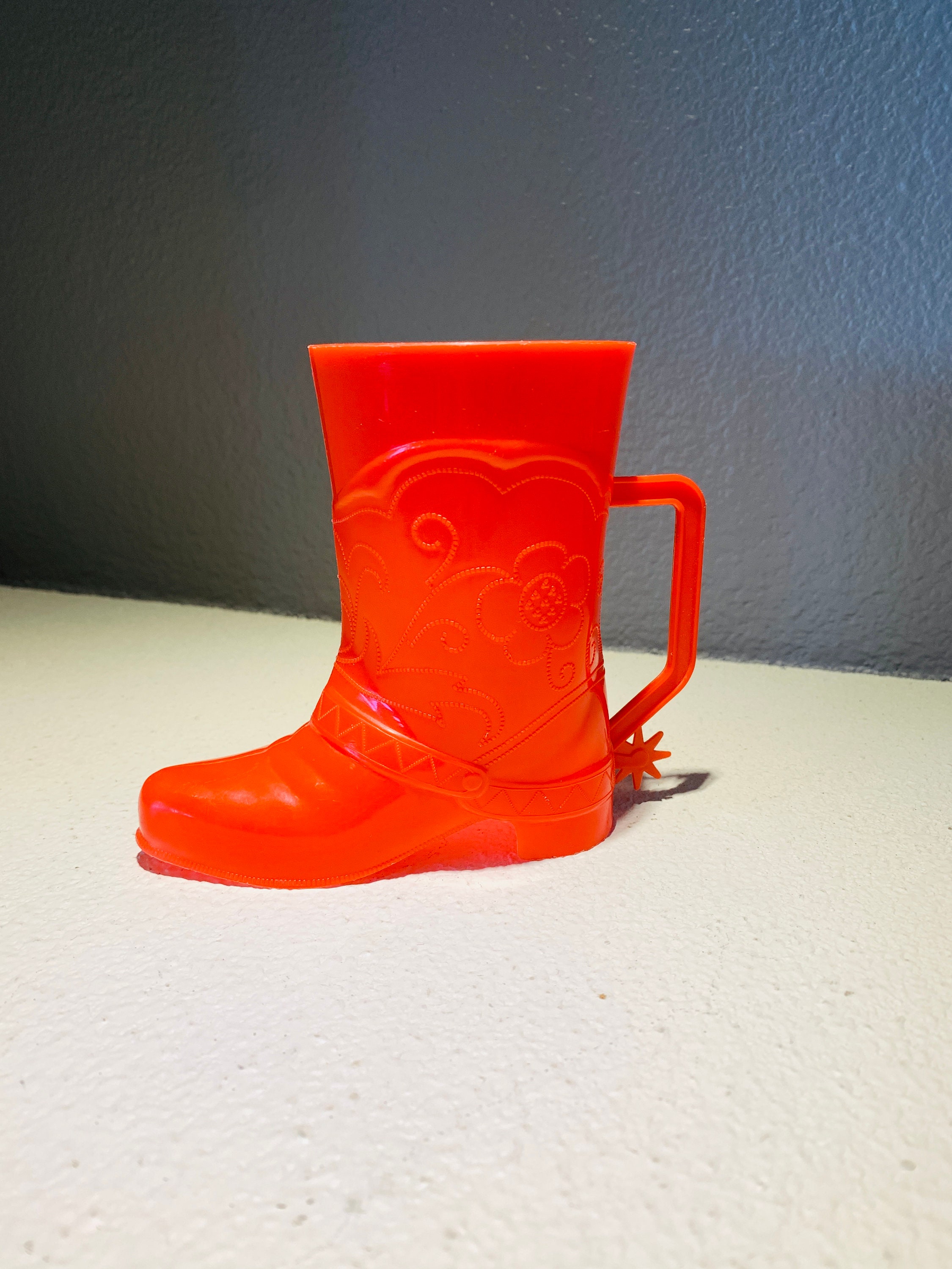 3 Rad plastic cowboy boot cups . $23.00, via .