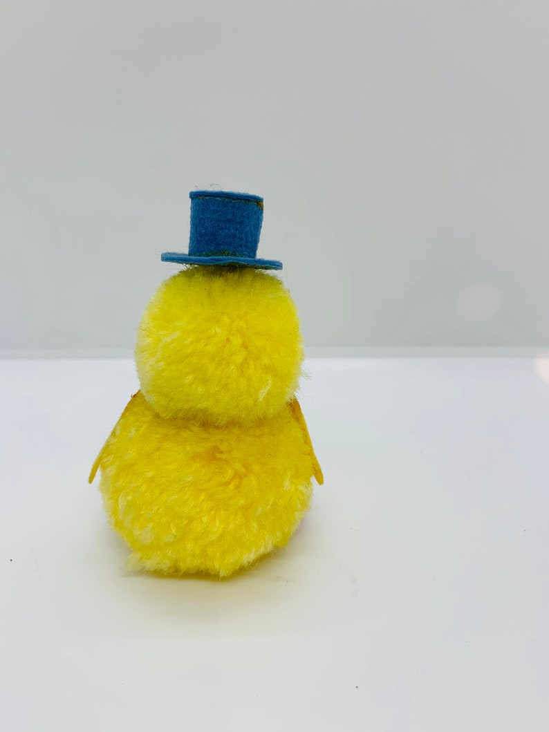 Russ Berrie Plush Yellow Duck With Top Hat Vintage Decoration
