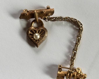 Gold Tone Heart and Key Chatelaine Pin 1960's