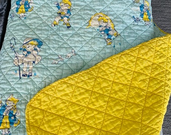 Vintage Nursery Rhyme Quilted Juvenile Blanket Bright Yellow Back 1950's