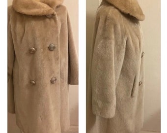 60’s beige wool swing coat with mink collar S/M