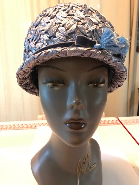 60's Baby blue cellophane straw cloche with a tas… - image 7