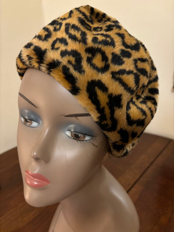 Vintage Faux Fur Leopard Beret Medium