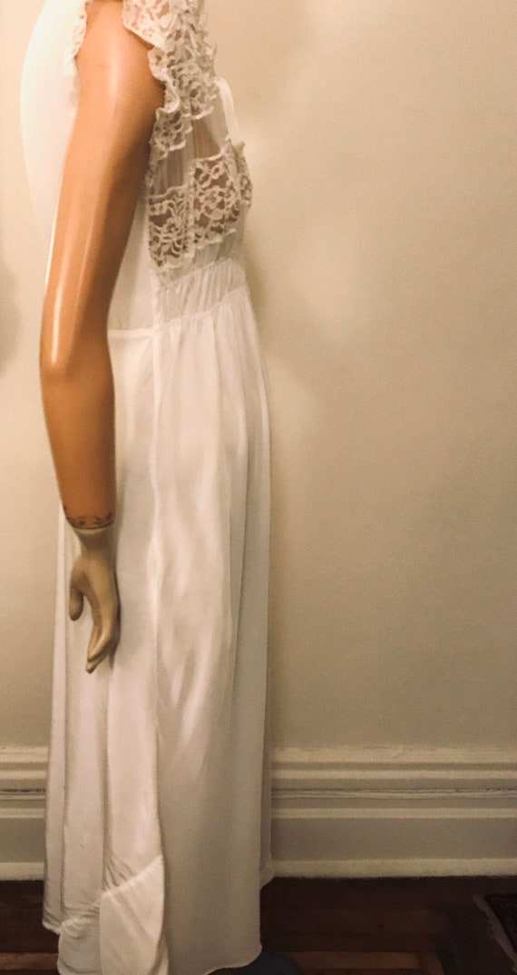 50’s white rayon and lace night gown - image 5