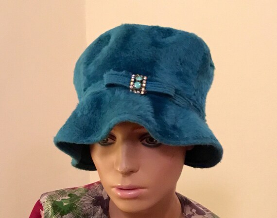 Vintage Turquoise Cloche