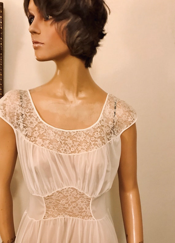 50’s post war white nylon night gown with lace - image 6