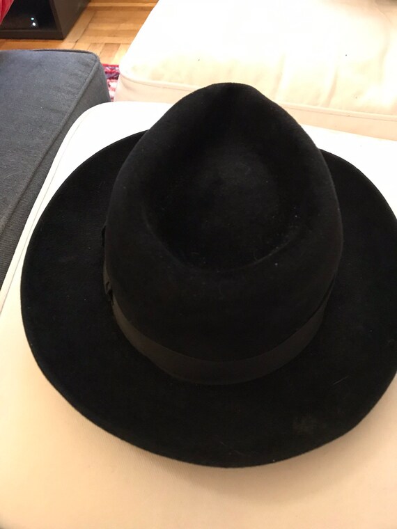 man's felt hat