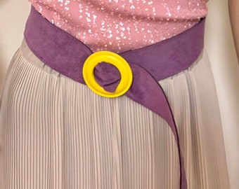 VINTAGE PURPLE Suede Belt With a Yellow Early Plastic Buckle