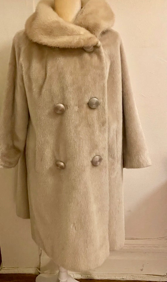 60’s beige wool swing coat with mink collar S/M - image 4