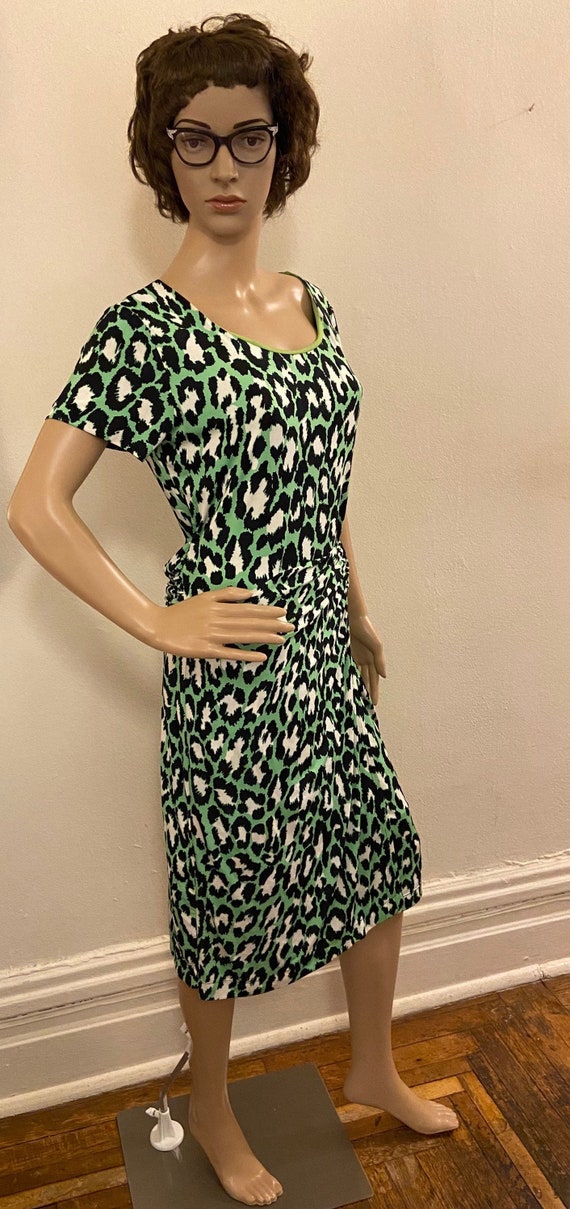 Brazilian designed print dress with a 50’s style - image 7