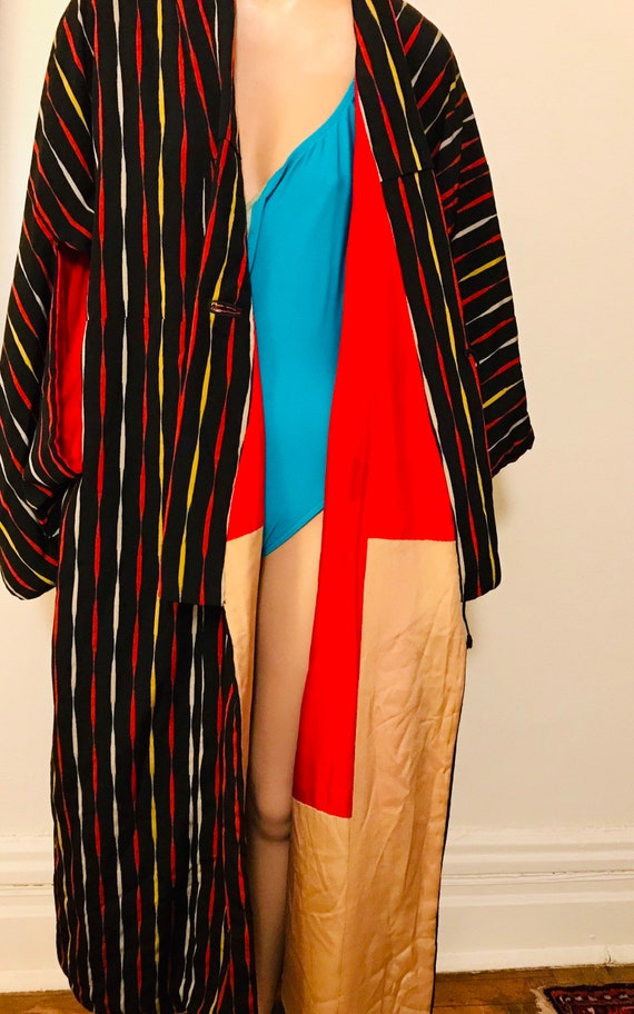 mid century silk kimono with kabuki skeeves - image 4