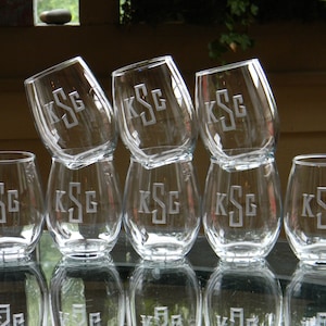 15 oz. or 21 oz. | Engraved Stemless Wine Glasses Personalized with Monogram | Housewarming Gift | Birthday  Gift  | Wedding