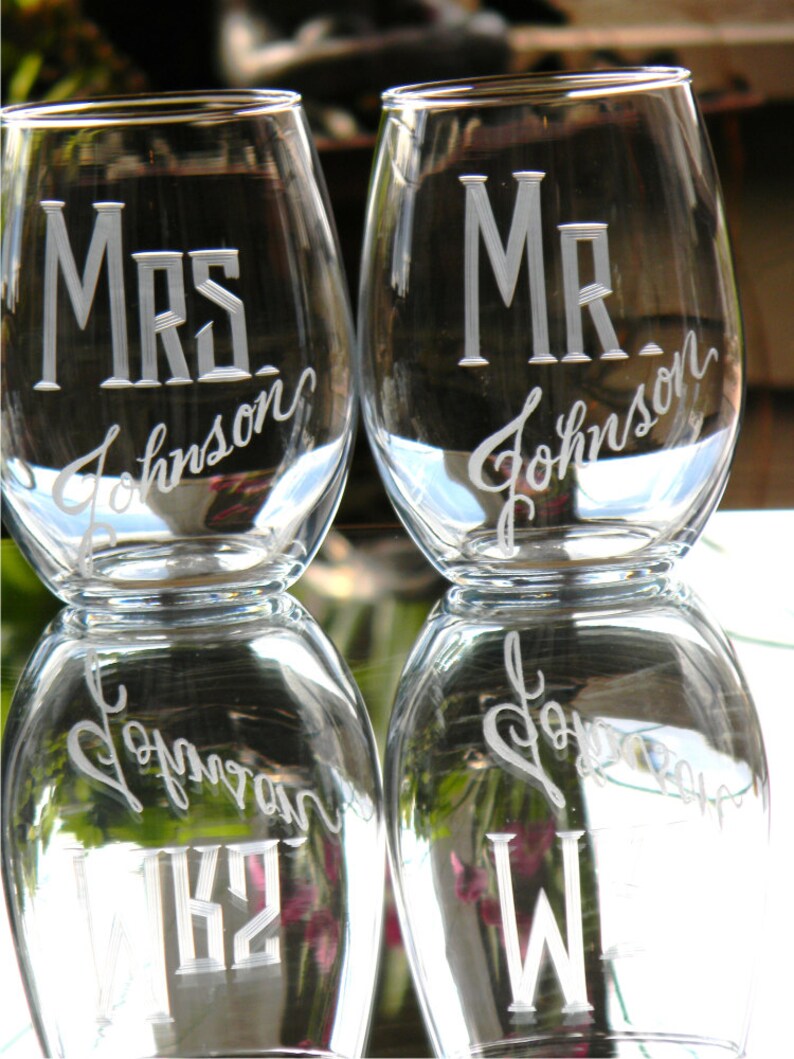 21oz MR & MRS Stemless Wine Glasses image 6