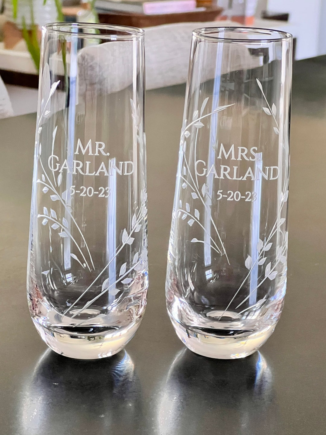 Stemless Champagne Flutes With Custom Name, Initials or Monogram and