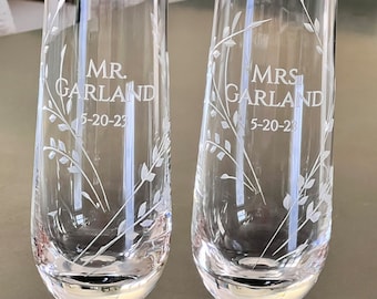 Stemless Champagne Flutes with Custom Name, Initials or Monogram and date 10 oz Wedding Toasting Flute Glasses