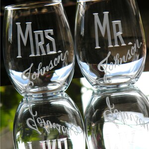 21oz MR & MRS Stemless Wine Glasses image 3