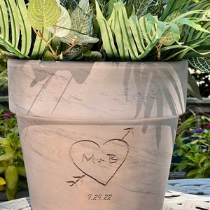 Gift for Couple Heart Initials Deep Etched Clay Flower Pot Engraved Flowerpot Terra cotta, White Granite Marble, Red, or Basalt Clay image 6