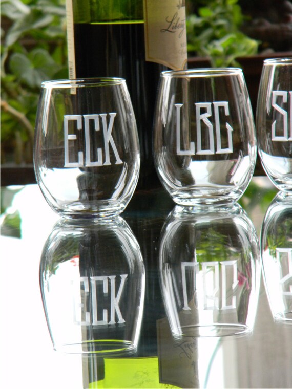 8 Piece Set, Set of 4 of each Monogrammed Pint & Stemless Wine