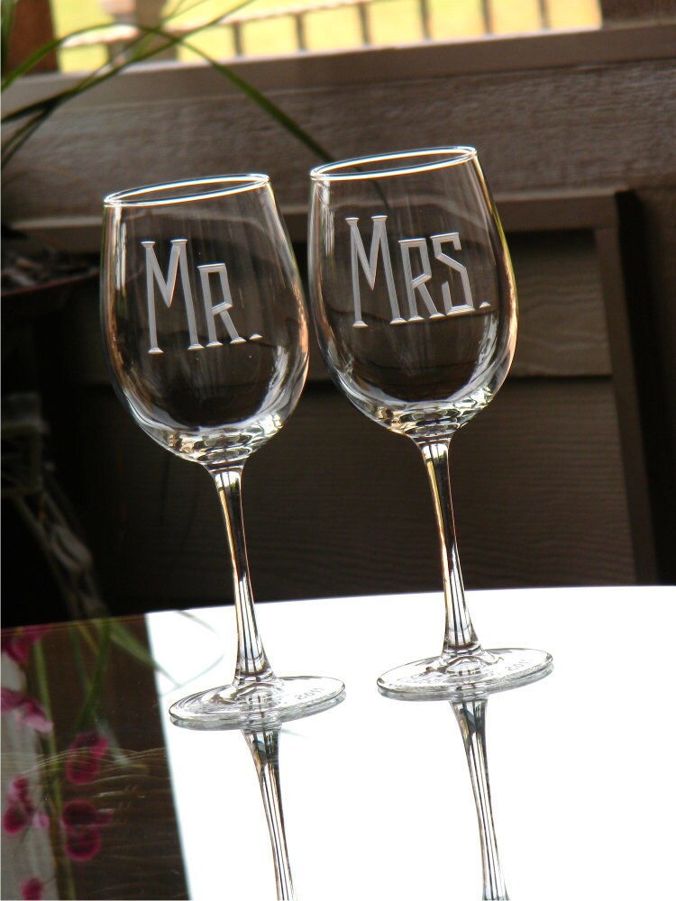 Copas de boda con Mr, Mrs y fecha grabadas
