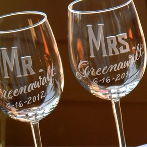 Engraved Personalized Mr & Mrs Wine Glasses, Set of 2
