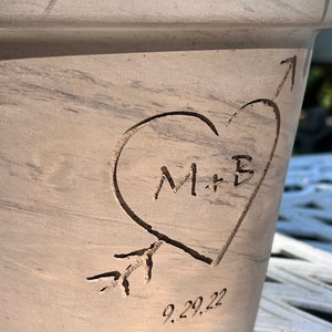 Gift for Couple Heart Initials Deep Etched Clay Flower Pot Engraved Flowerpot Terra cotta, White Granite Marble, Red, or Basalt Clay image 2