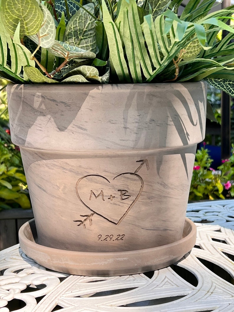 Gift for Couple Heart Initials Deep Etched Clay Flower Pot Engraved Flowerpot Terra cotta, White Granite Marble, Red, or Basalt Clay image 1