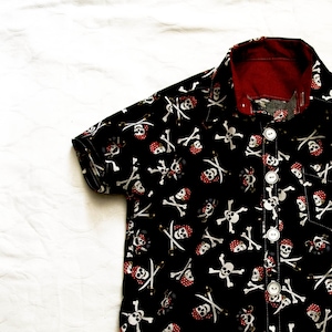 Pirates Buttoned Short Sleeve Shirt