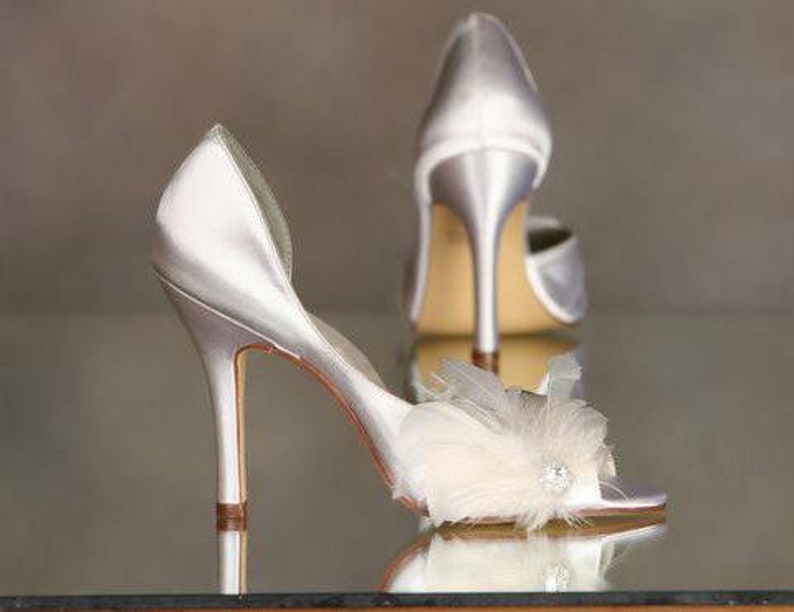 feather bridal shoes