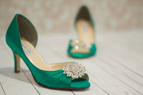 emerald green heels for wedding